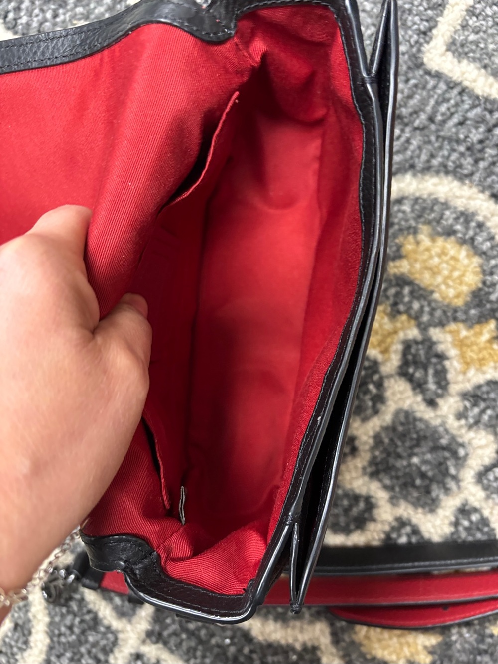 π₯π₯Coach Black Pebbled Leather Crossbody with Rainbow Coach Carriage Logo ππ - Picture 6 of 11